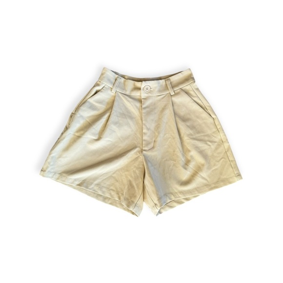 Danielle Bernstein by Who Wore What beige cream shorts Sz 0 XS - Picture 1 of 9